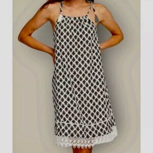Old Navy Black and White Chemise with Geometric Pattern